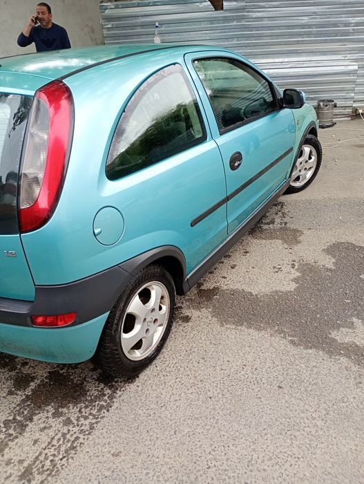 Opel CORSA benzina Glovo bold livrari