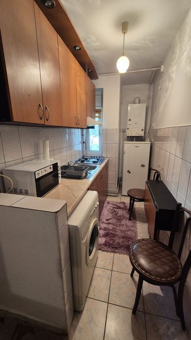 Închiriez apartament cu 2 camere în Hipodrom, pe Aleea Turnu Roșu
