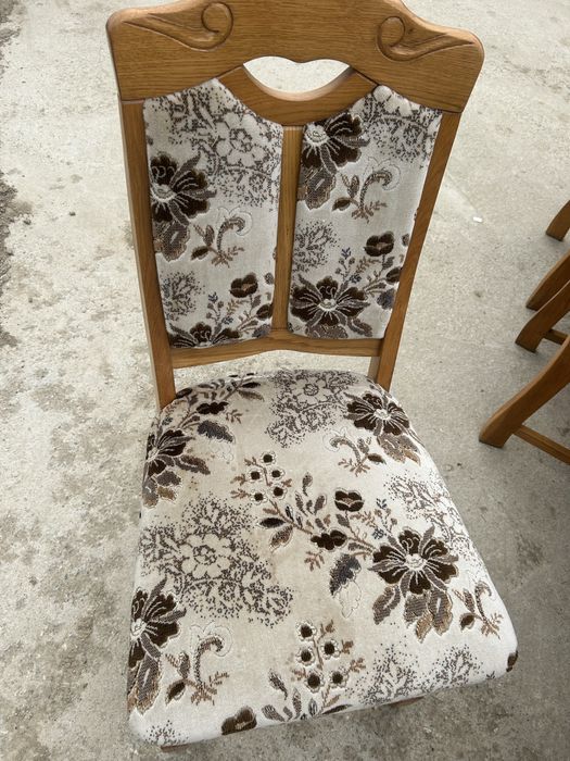 Scaune mese vesela de vanzare