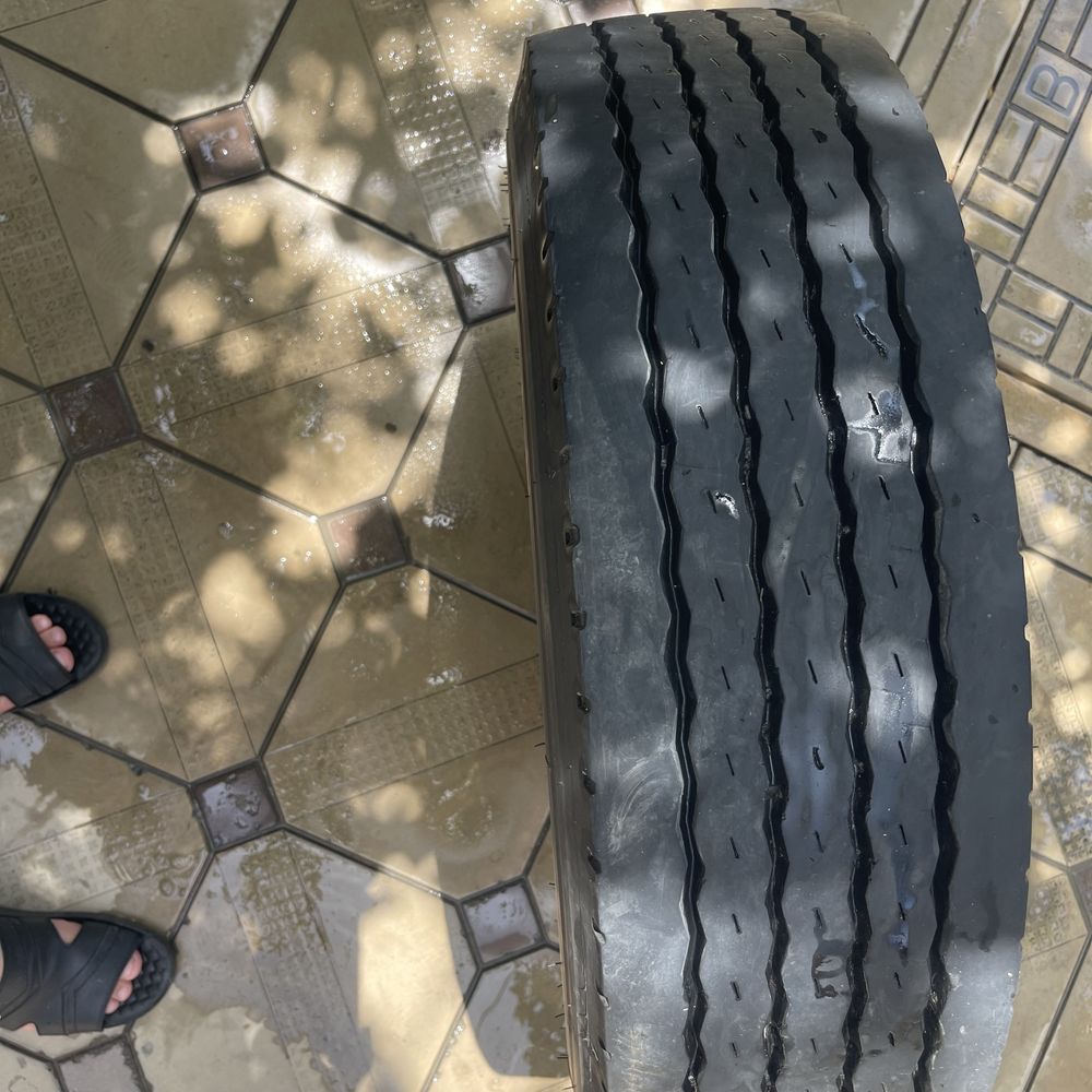 Avtoshina 215/75R/17.5