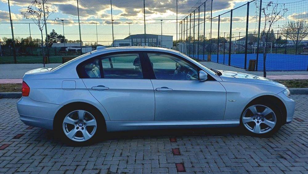 Bmw seria 3, 2009, Euro 5, navi, trapa, Xenon, piele