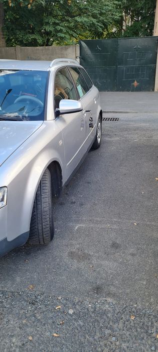 Vând Audi A4 in stare buna