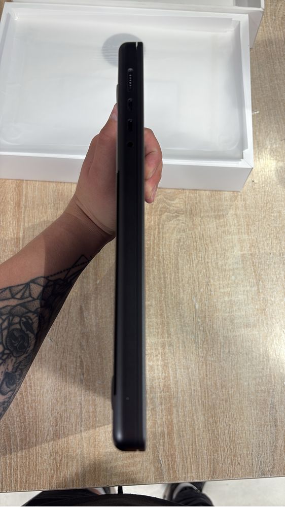 Macbook pro m3 18 озу 512 ссд