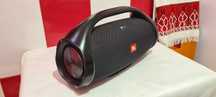 JBL Boombox = 1100 lei
