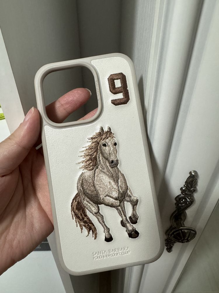 Продам чехол Apple 15 pro