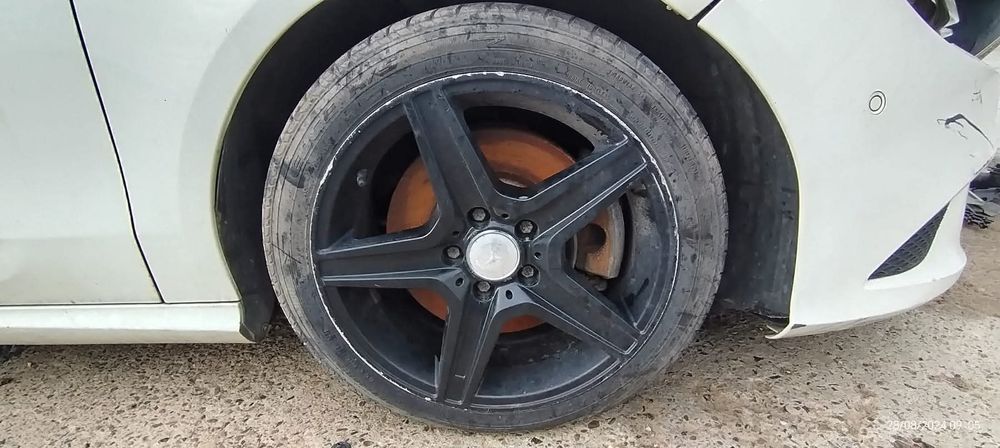 Джанти с гуми Mercedes benz