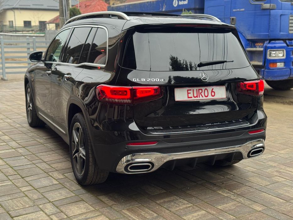 Mercedes Benz GLB200 / AMG / Pano/ Euro 6