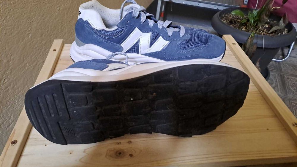 маратонки New Balance