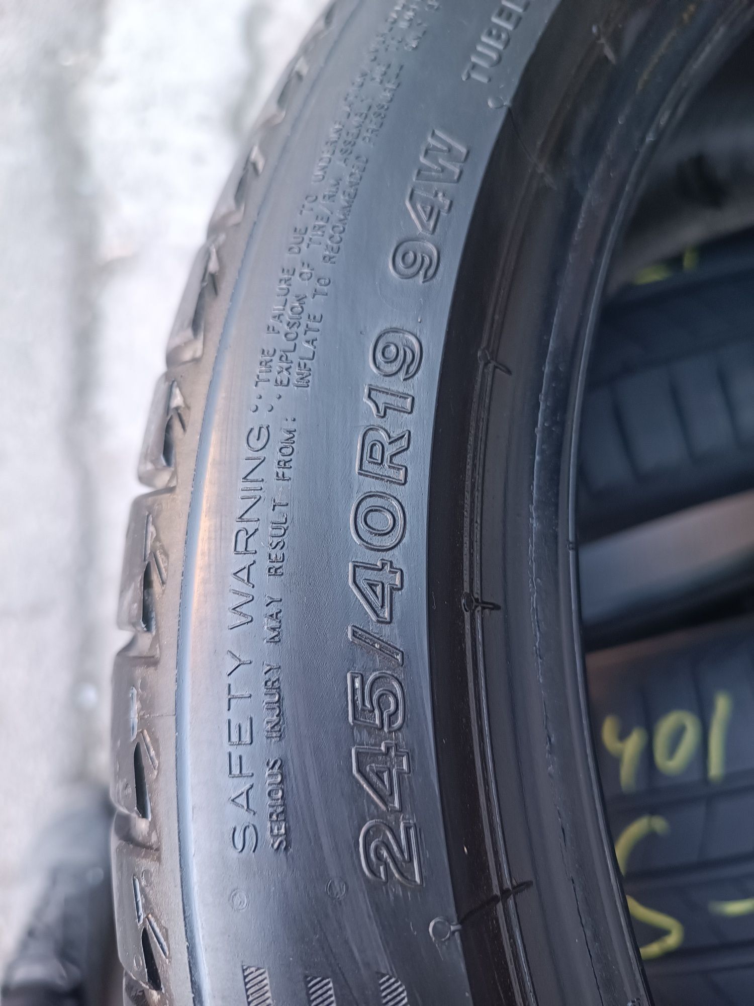 245/40/19 Bridgestone Дот 3421