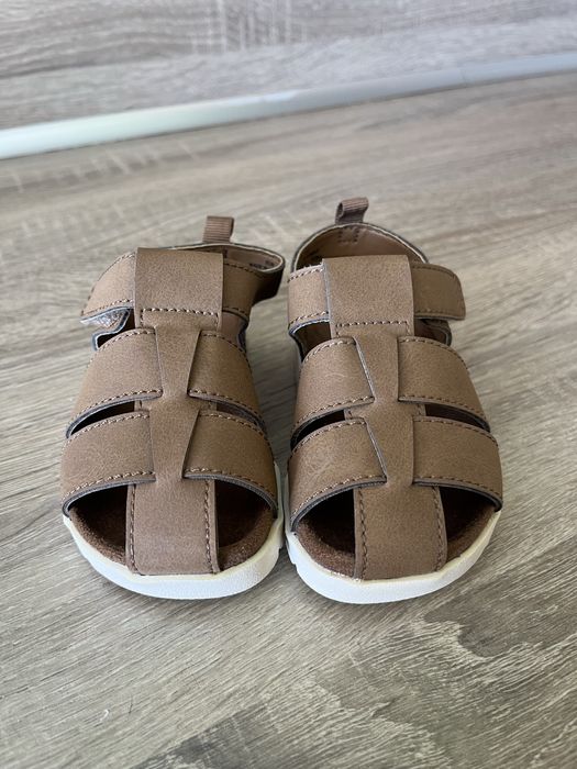 Детски обувки H&M нови размер 20/21