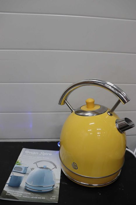 Електрическа кана Swan Retro 1.8л, винтидж, неръждаем, без BPA, 3000W