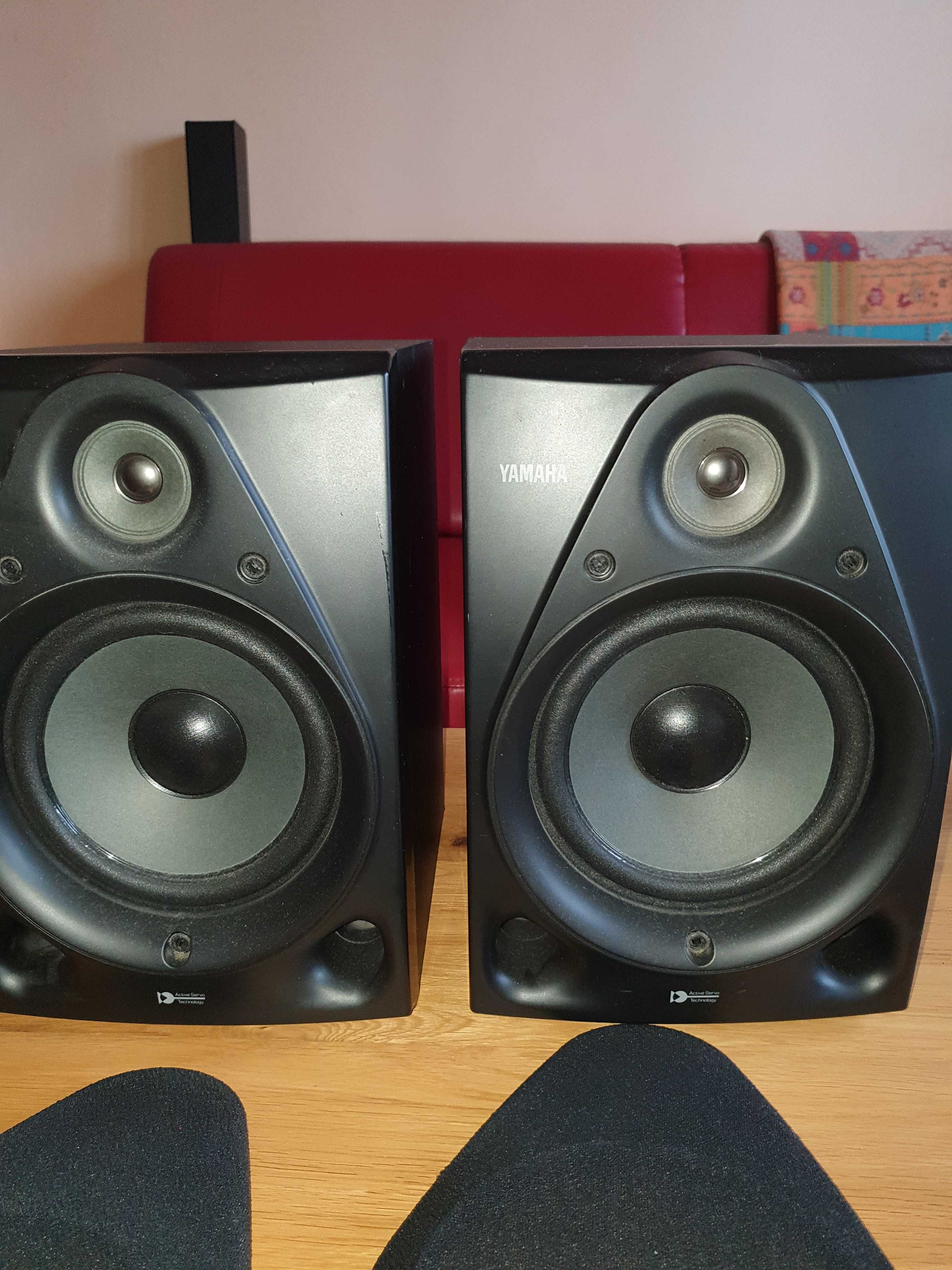 Boxe Yamaha  pentru sisteme audio