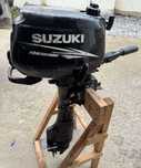 Продавам извънбордов двигател Suzuki 6к.с