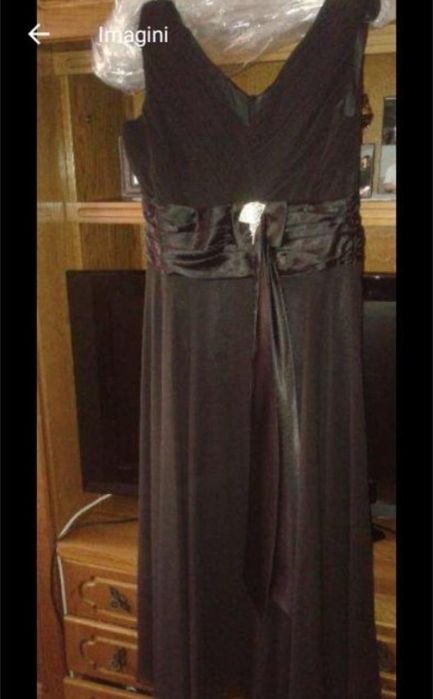 Vand rochii de seara