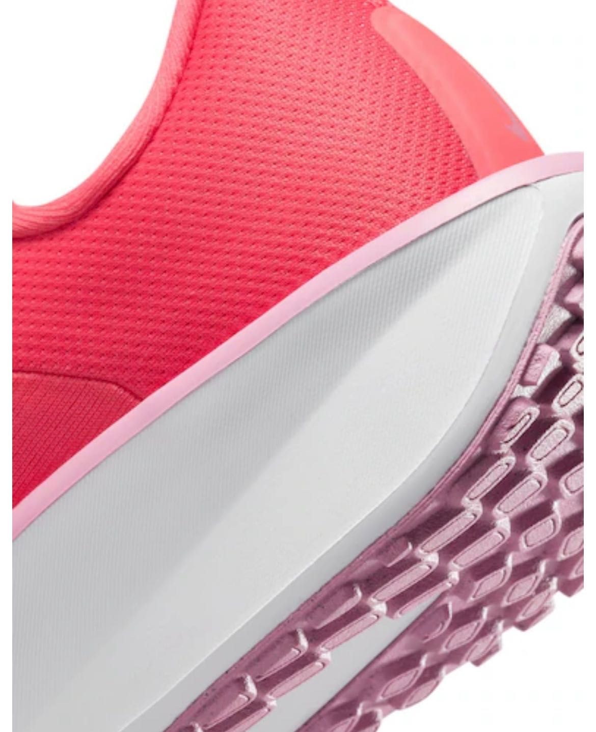 Nike Обувки Quest 6 за бягане дамски