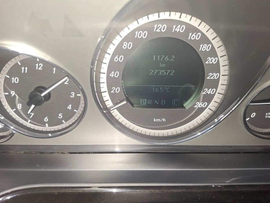 Mercedez E 220 Diesel