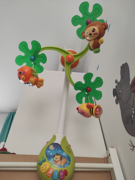 Carusel patut bebelusi M-Toys, Jungla cu lumini si sunete