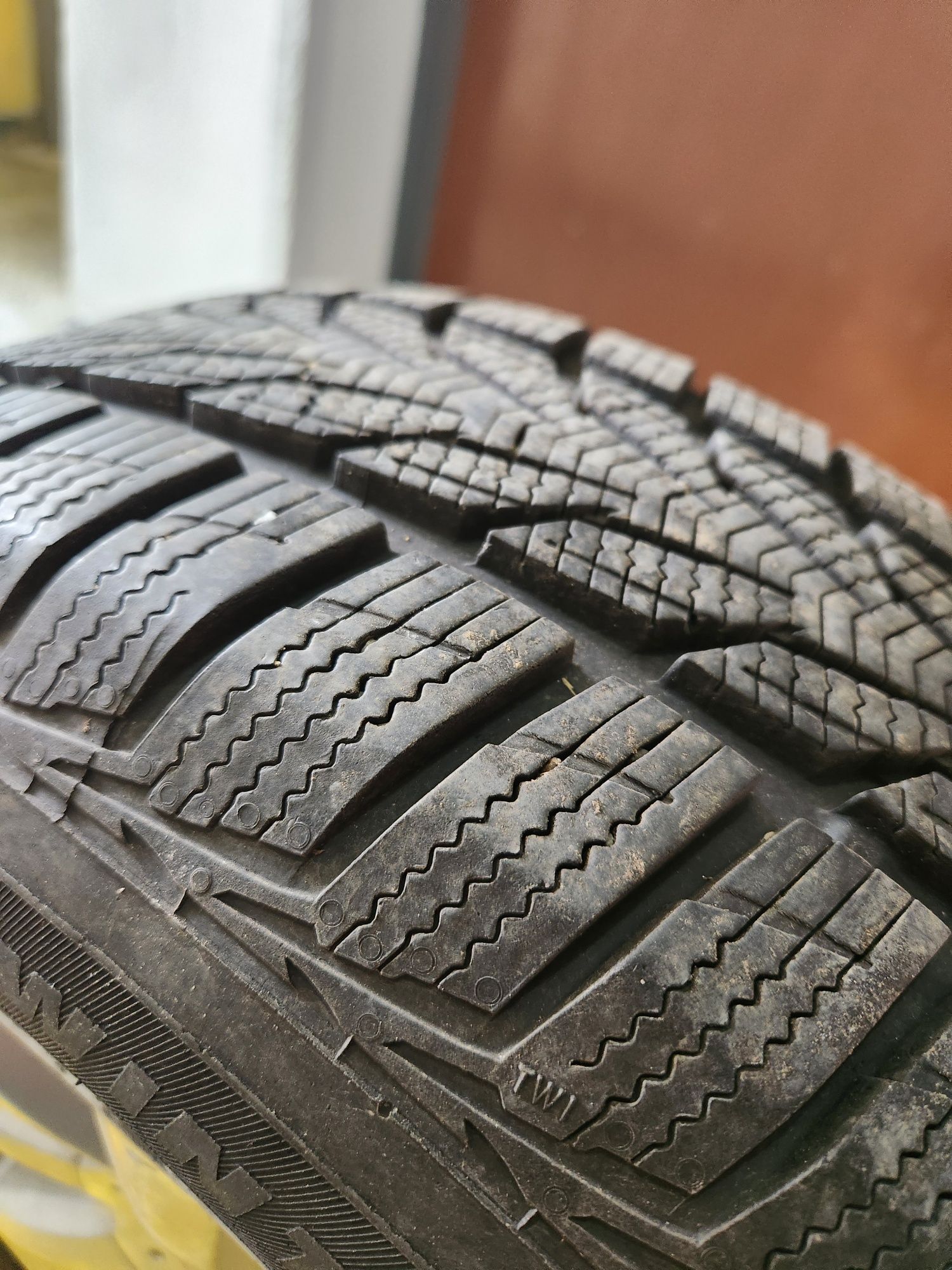 Джанти и гуми VW зимни и летни 195/65/15