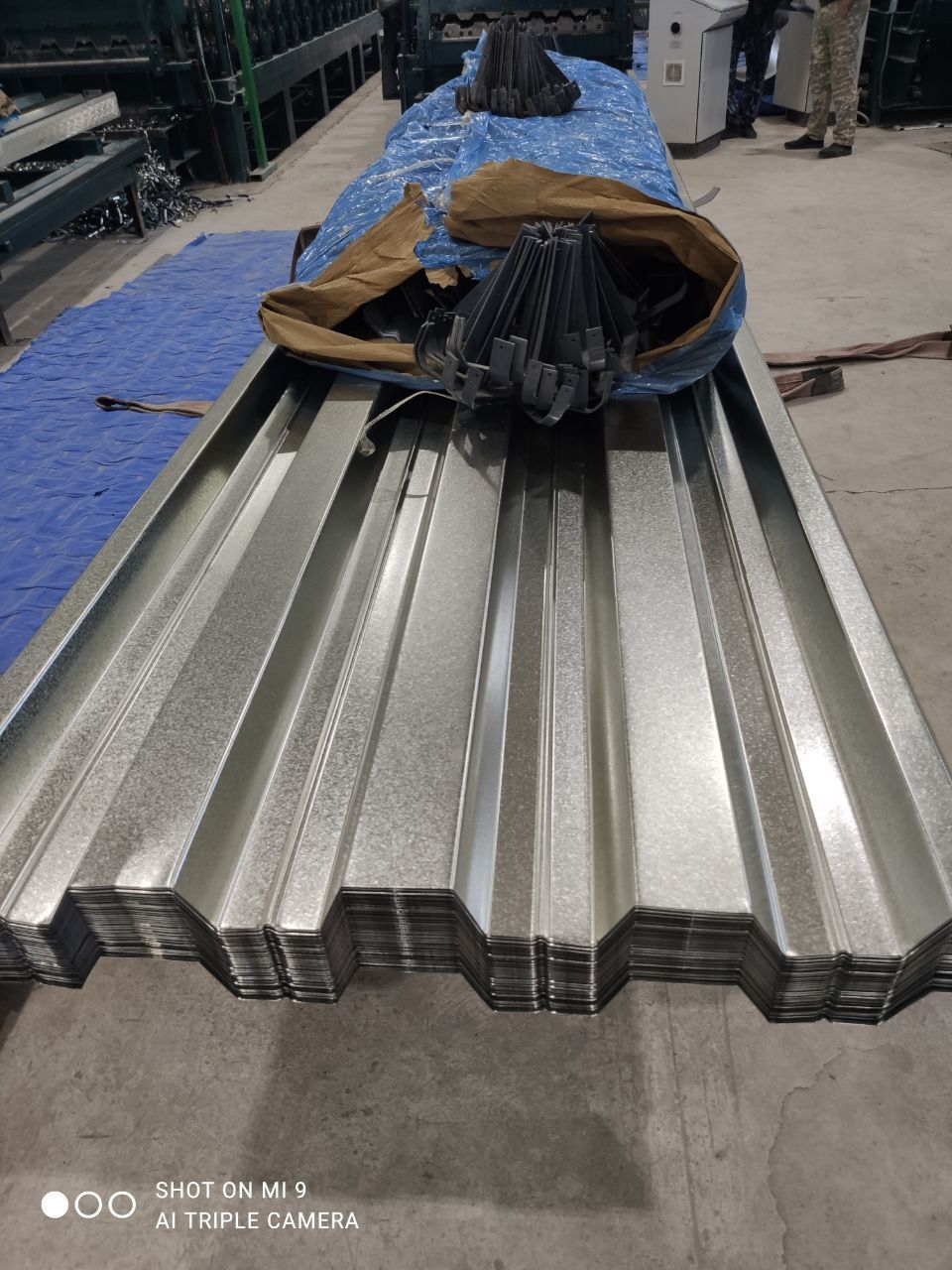 Profnastil, Metalacherepitsa, sayding (профнастил)
