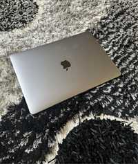 Vand Apple Macbook Pro 13" 2020 .