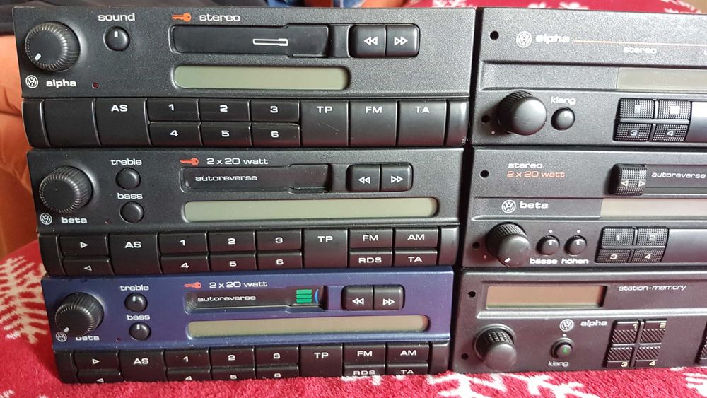 Alpha 2 Alpha 3  Alpha 4 , Beta 3 , Beta 4 VW oldtimer radio casetofon
