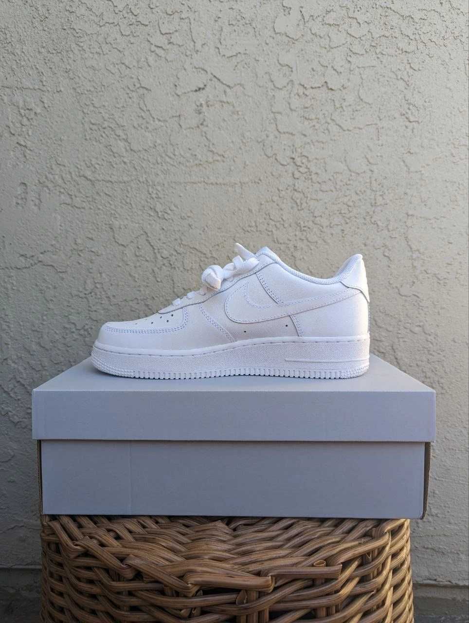 Air Force 1 ‘07 WHITE( NU off-white, trapstar, bape, yeezy, jordan)