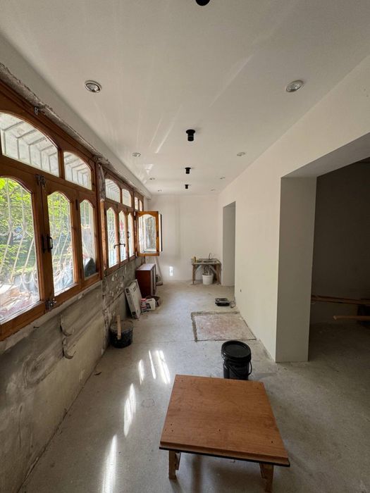 Продаётся СРОЧНО комерчес. помещ, под Офис, Салон,100м2. Мирабадский р