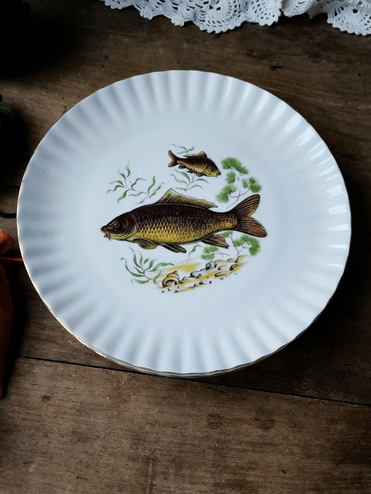 Рибен сервиз за хранене