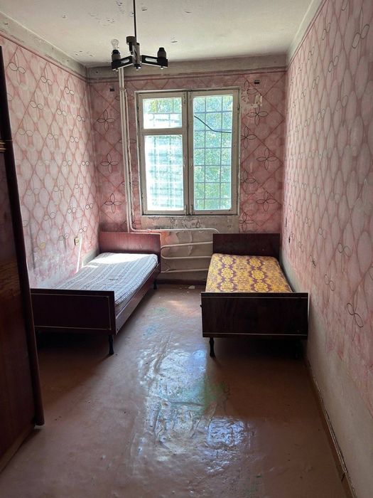 Продаётся 2/2/4 на мв.Феруза