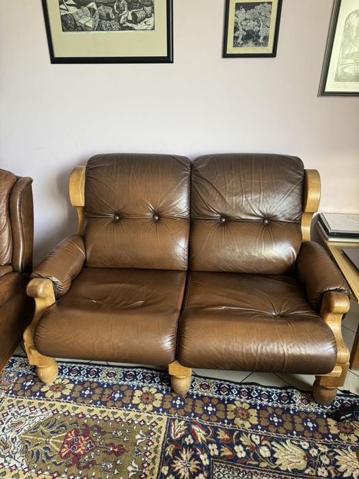 Винтидж мека мебел