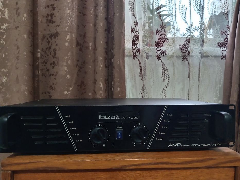 Vând amplificator putere Ibiza