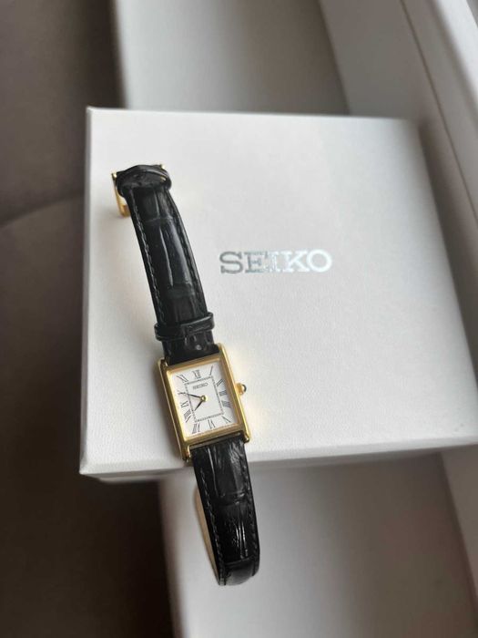 Дамски часовник Seiko 4N30-00H0