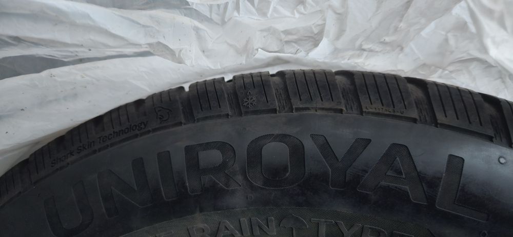 195/65/15 uniroyal winterexpert dot 2422  6.59 mm протектор 4 броя