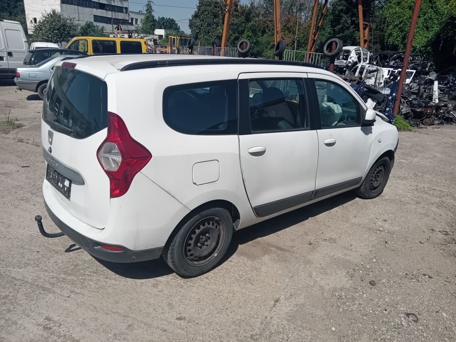 Дачия Лоджи 1.6 83 к.с на части Климатик,НАВИГАЦИЯ