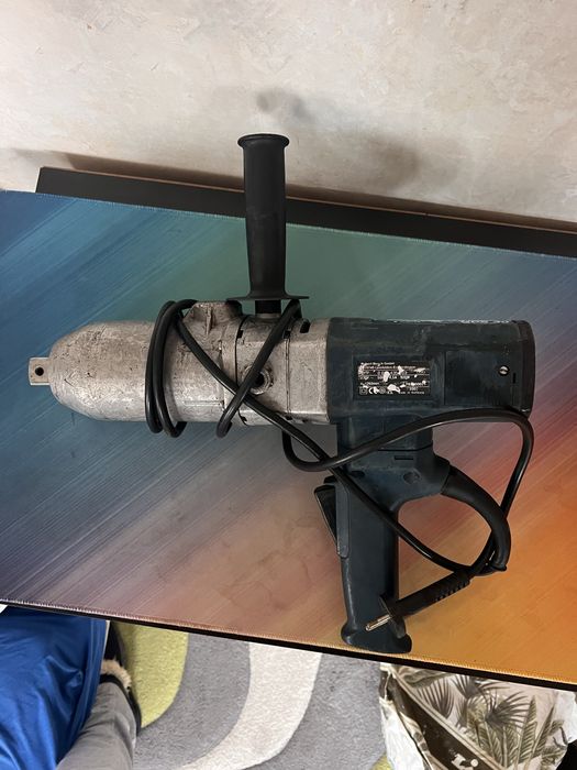 Удaрен гaйковерт BOSCH GDS 30