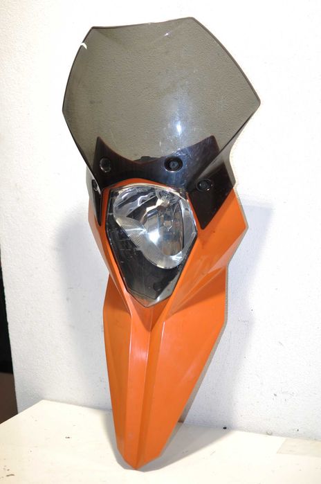 KTM690SM 2007 far cu carene