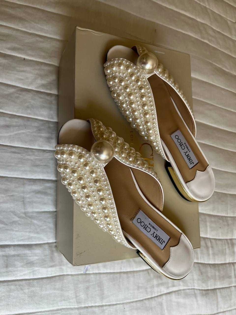 Jimmy Choo Нови елегантни мюли  с равна подметка