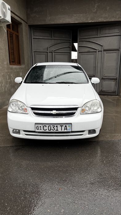 Lacetti 1.8 mexanika 2010 yil Zor