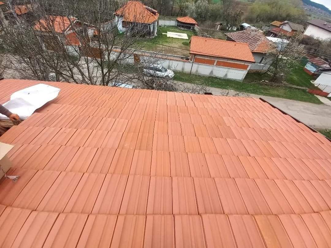 Редене на паваж, ремонт на покриви, хидроизолация, огради и фундаменти