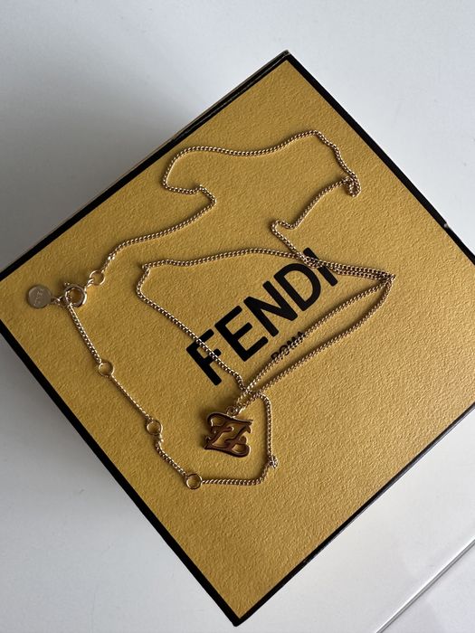 Lant Fendi original cumparat din Dubai Mall