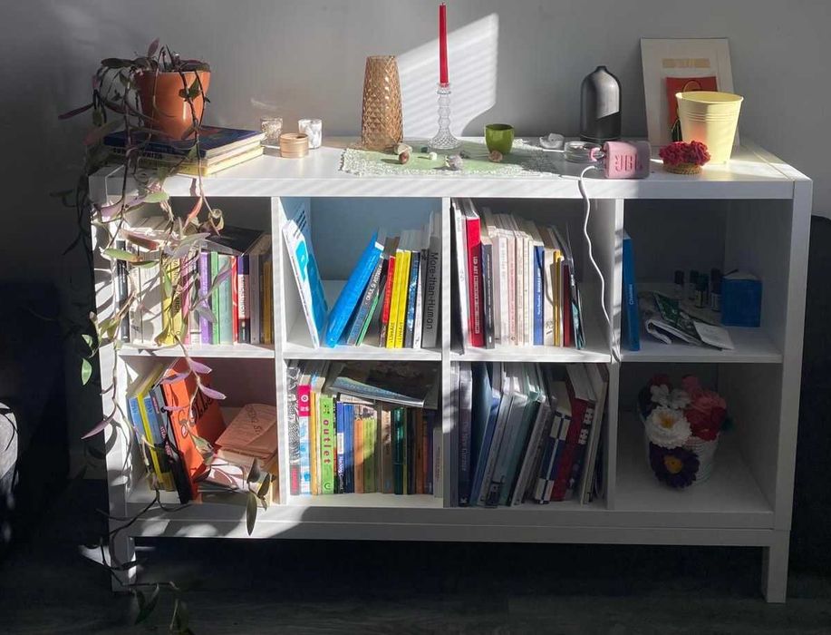 Etajeră Ikea ca nouă