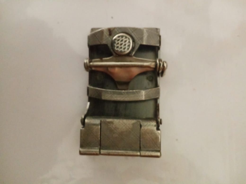 Продам пряжки разные