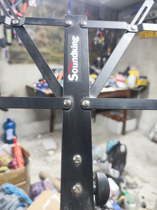 Пюпитер Soundking (стойка для нот)