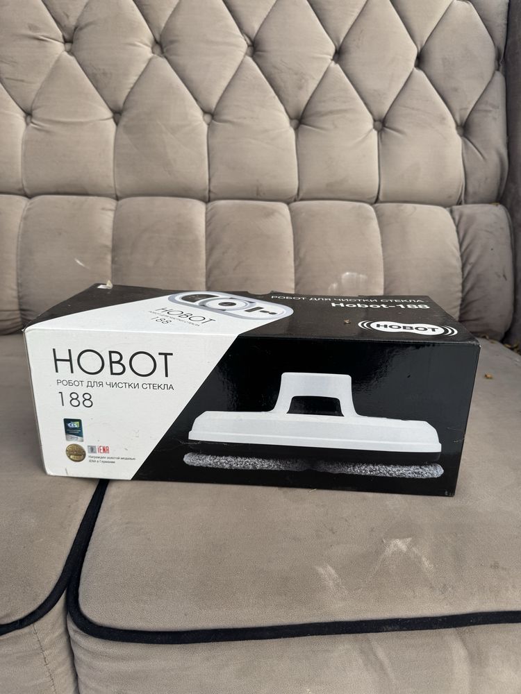 Стеклоочиститель Hobot 188 белый