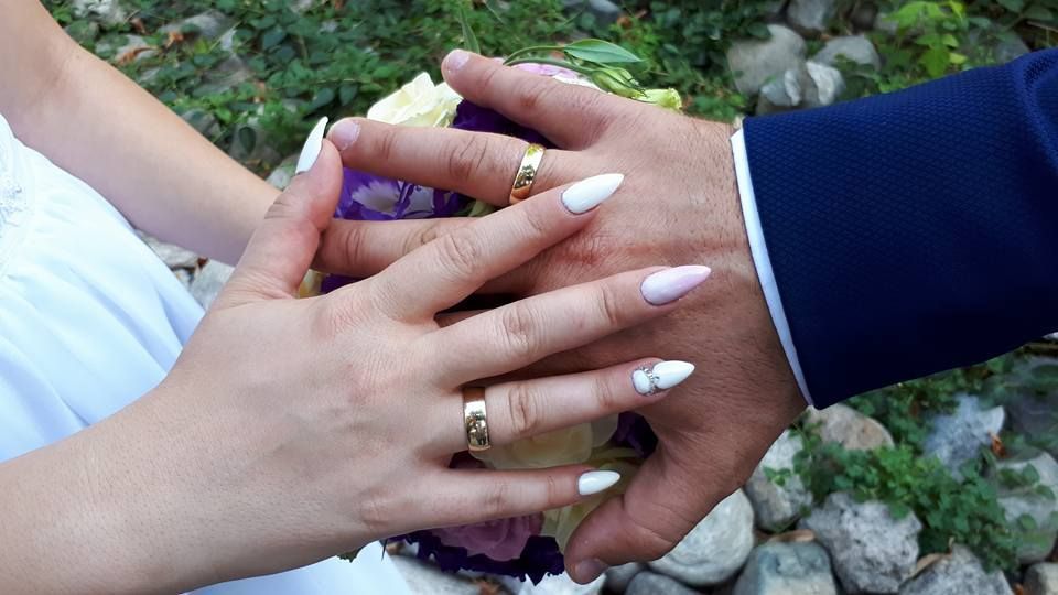 Водещ на изнесен ритуал 350 лв.