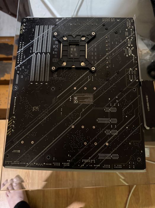 Procesor Intel 5 12600KF, placa de baza ASUS Z690-PLUS D4 and more