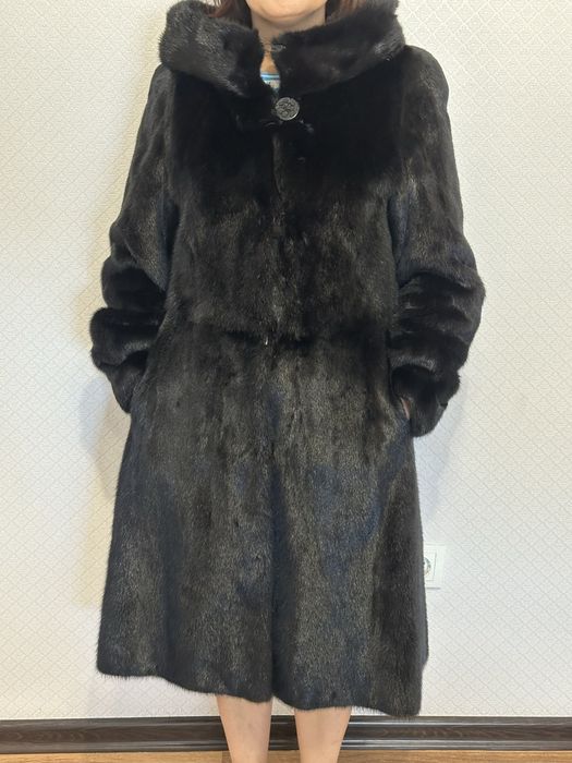 Норковая шуба с капюшоном