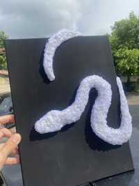 Ръчно изработена змия