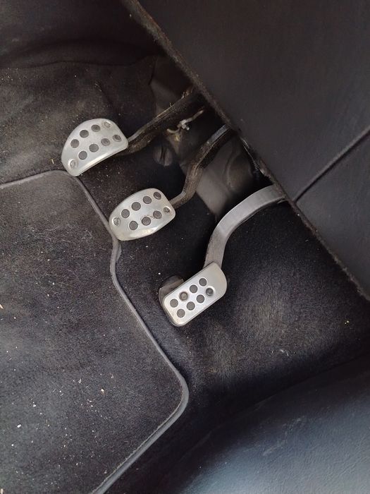 Пежо 207 1.4 95к.с на части!