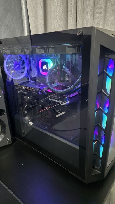 Геймърски компютър/Ryzen 7 7800x3d/32GB DDR5/RX9070XT/1tb nvme